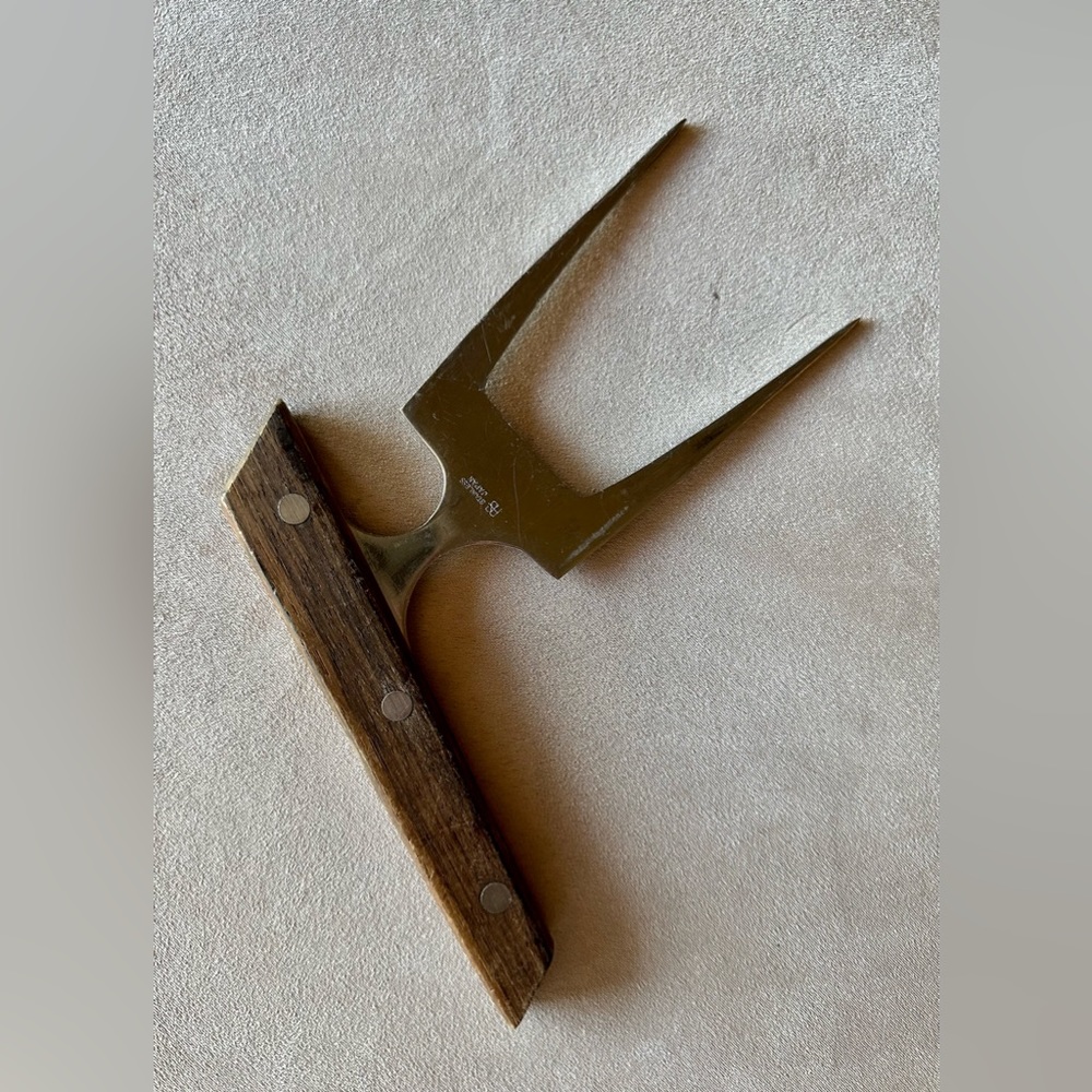 Stainless | Vintage | Large 2-prong meat carving holder/fork